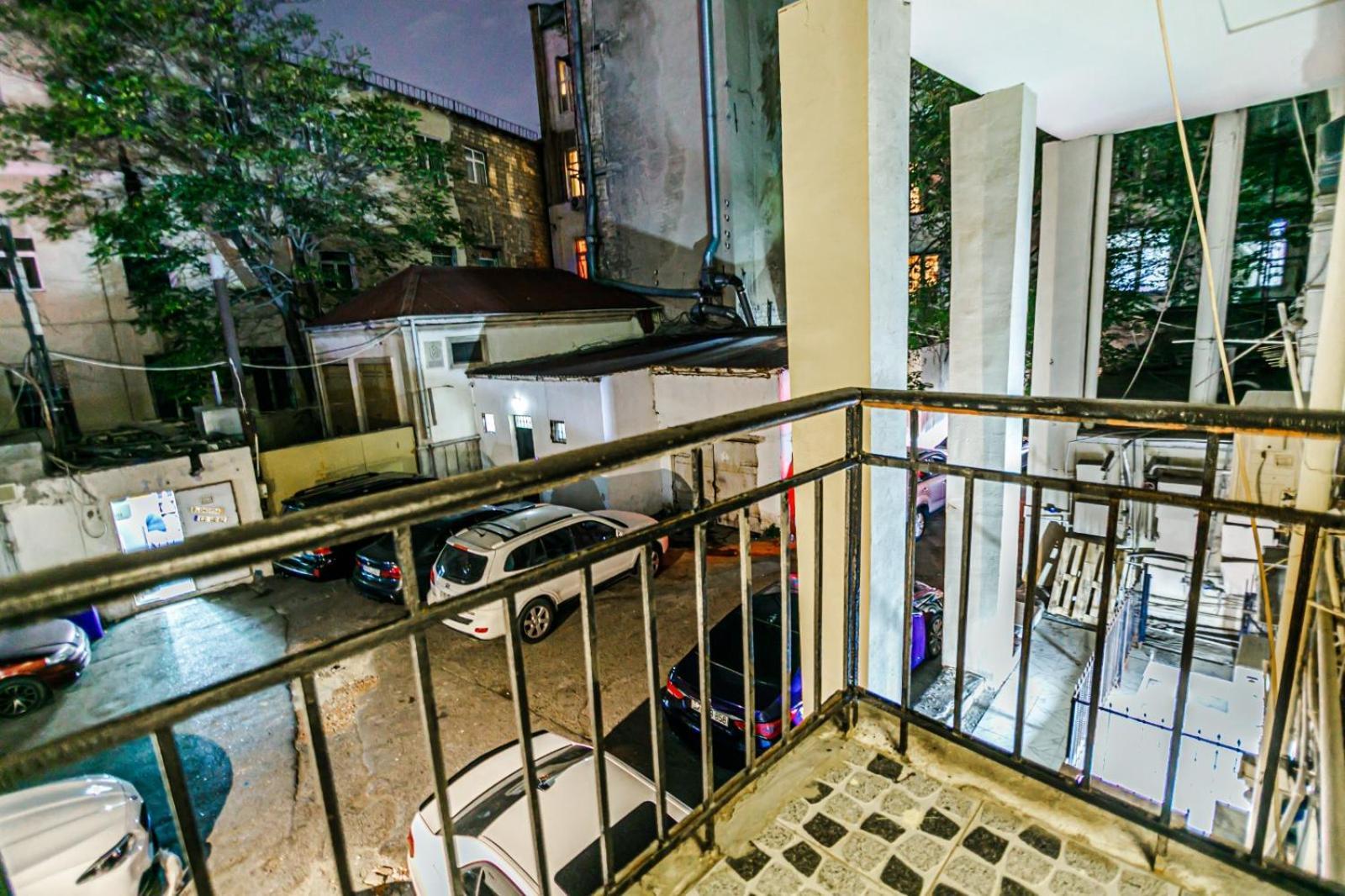באקו M Estate. 2 Room Home In Targovu מראה חיצוני תמונה