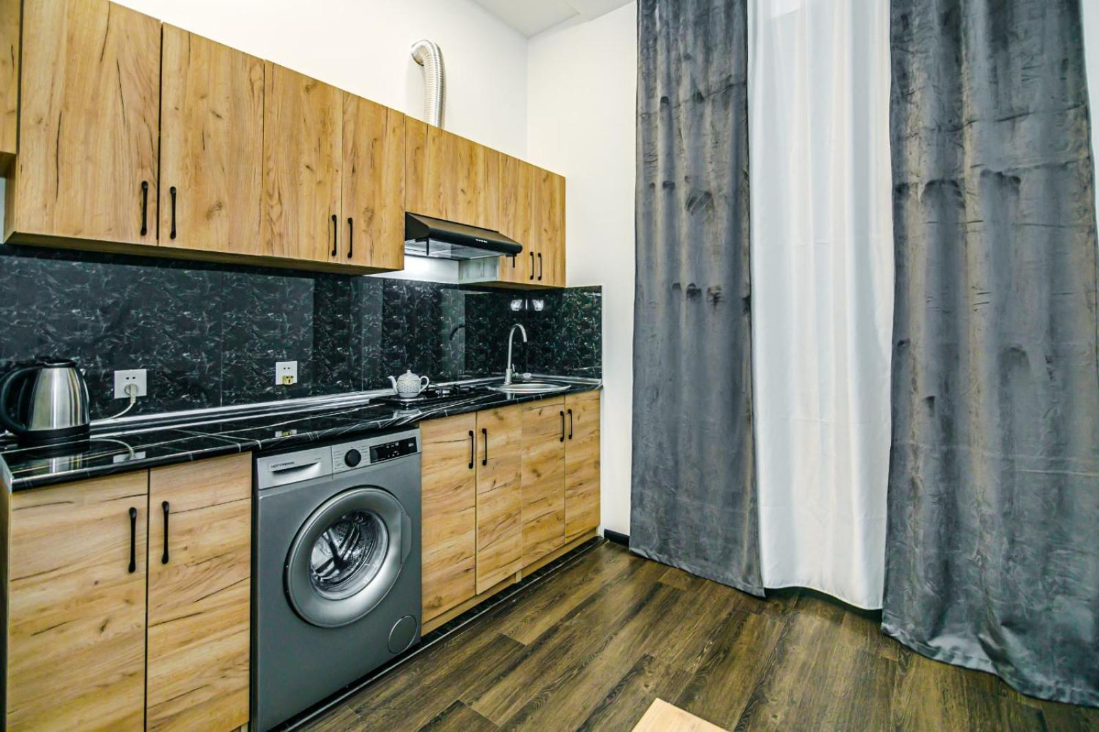 באקו M Estate. 2 Room Home In Targovu מראה חיצוני תמונה
